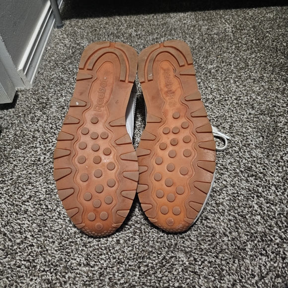 Reebok Classics Gum Sole - Picture 3 of 3